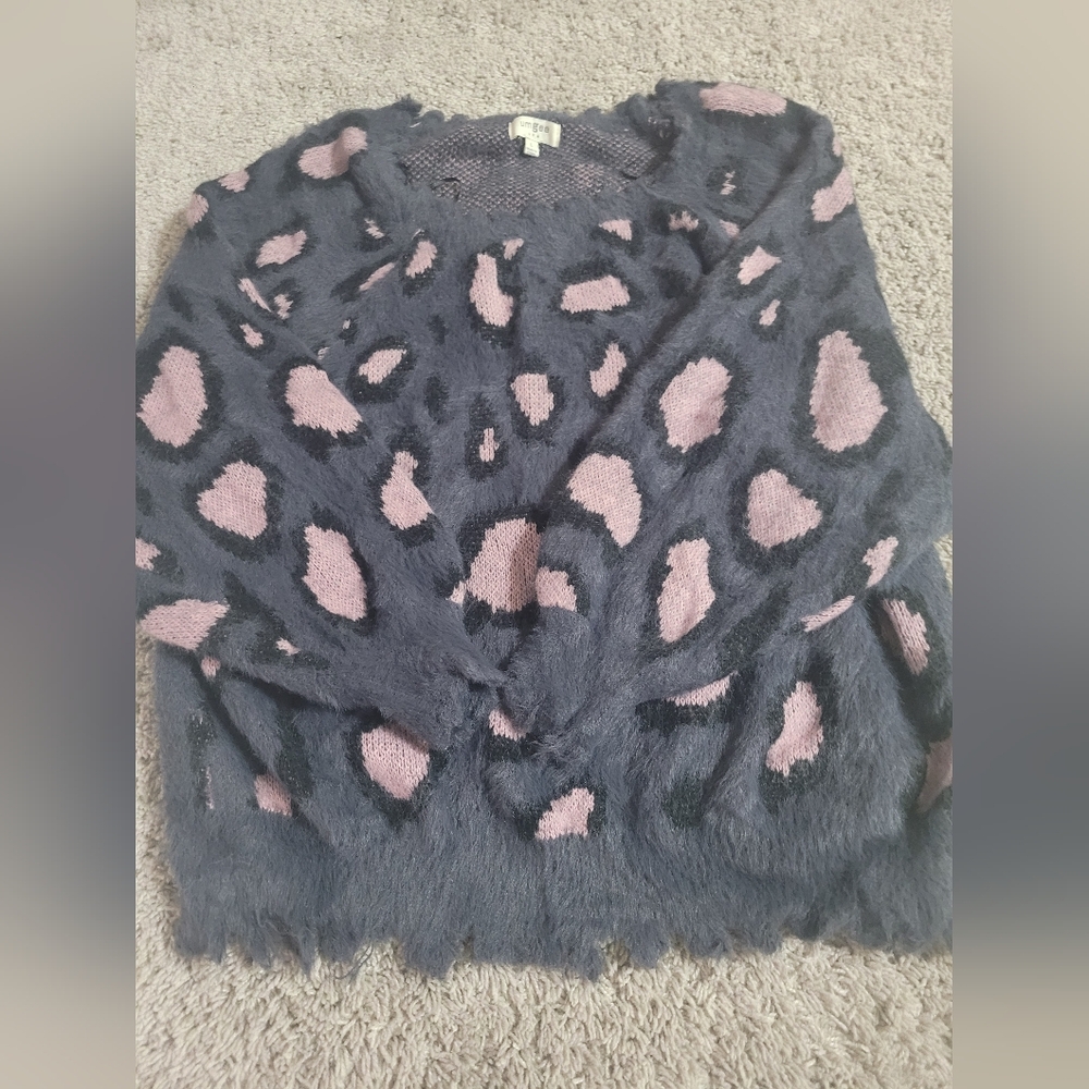 Umgee Fuzzy Leopard Sweater Gray Pink Soft Knit Size L